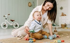 com quantos meses o bebe senta