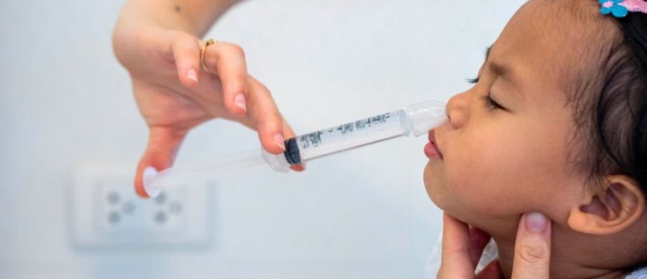 Como fazer lavagem nasal em bebê: Dicas práticas e seguras para aliviar o desconforto!